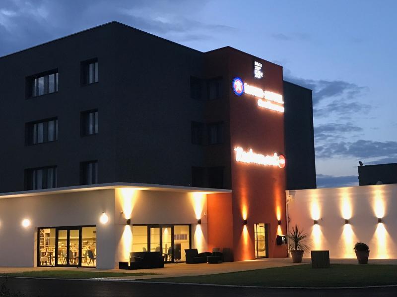 The Originals City, Hotel De La Confluence, Agen Ouest Damazan Bagian luar foto